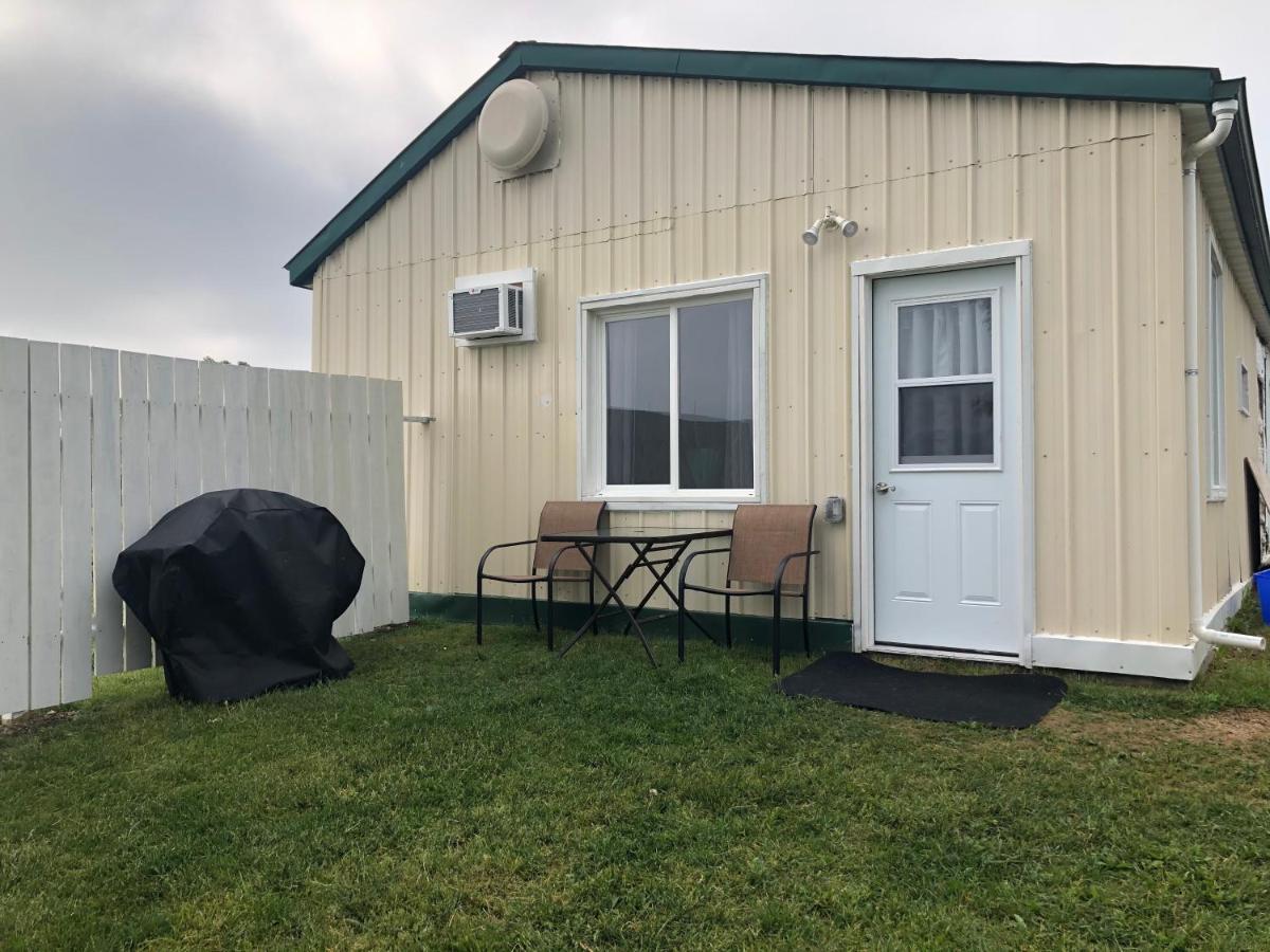 Whiskey River Cottages Formerly Seaway Slips Clayton Eksteriør bilde