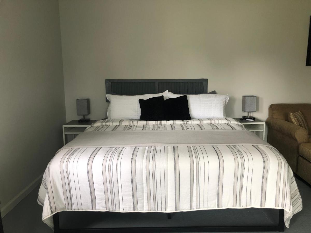 Whiskey River Cottages Formerly Seaway Slips Clayton Eksteriør bilde