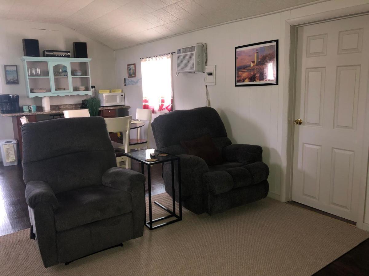 Whiskey River Cottages Formerly Seaway Slips Clayton Eksteriør bilde