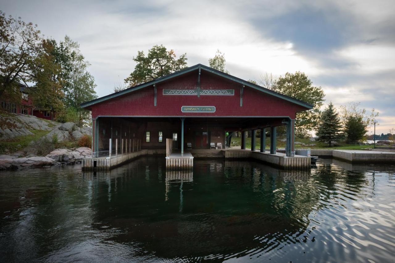Whiskey River Cottages Formerly Seaway Slips Clayton Eksteriør bilde