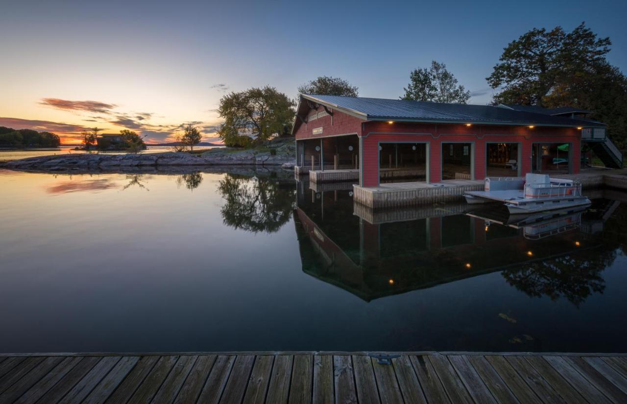 Whiskey River Cottages Formerly Seaway Slips Clayton Eksteriør bilde